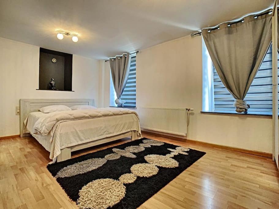 Vue Sur Meuse Avec Jacuzzi Et Sauna Exterieur. Yvoir Exteriér fotografie